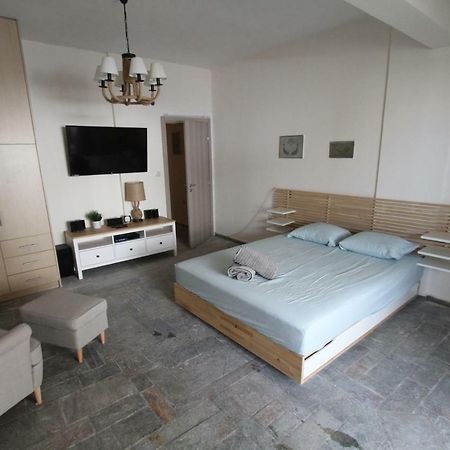 Katerina'S Villa Nea Palatia Exteriör bild