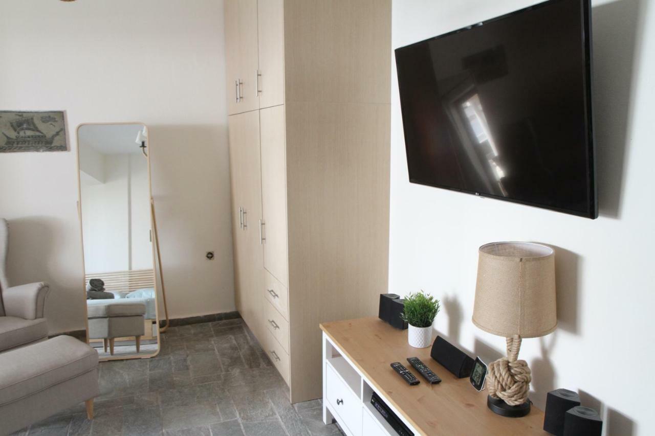 Katerina'S Villa Nea Palatia Exteriör bild