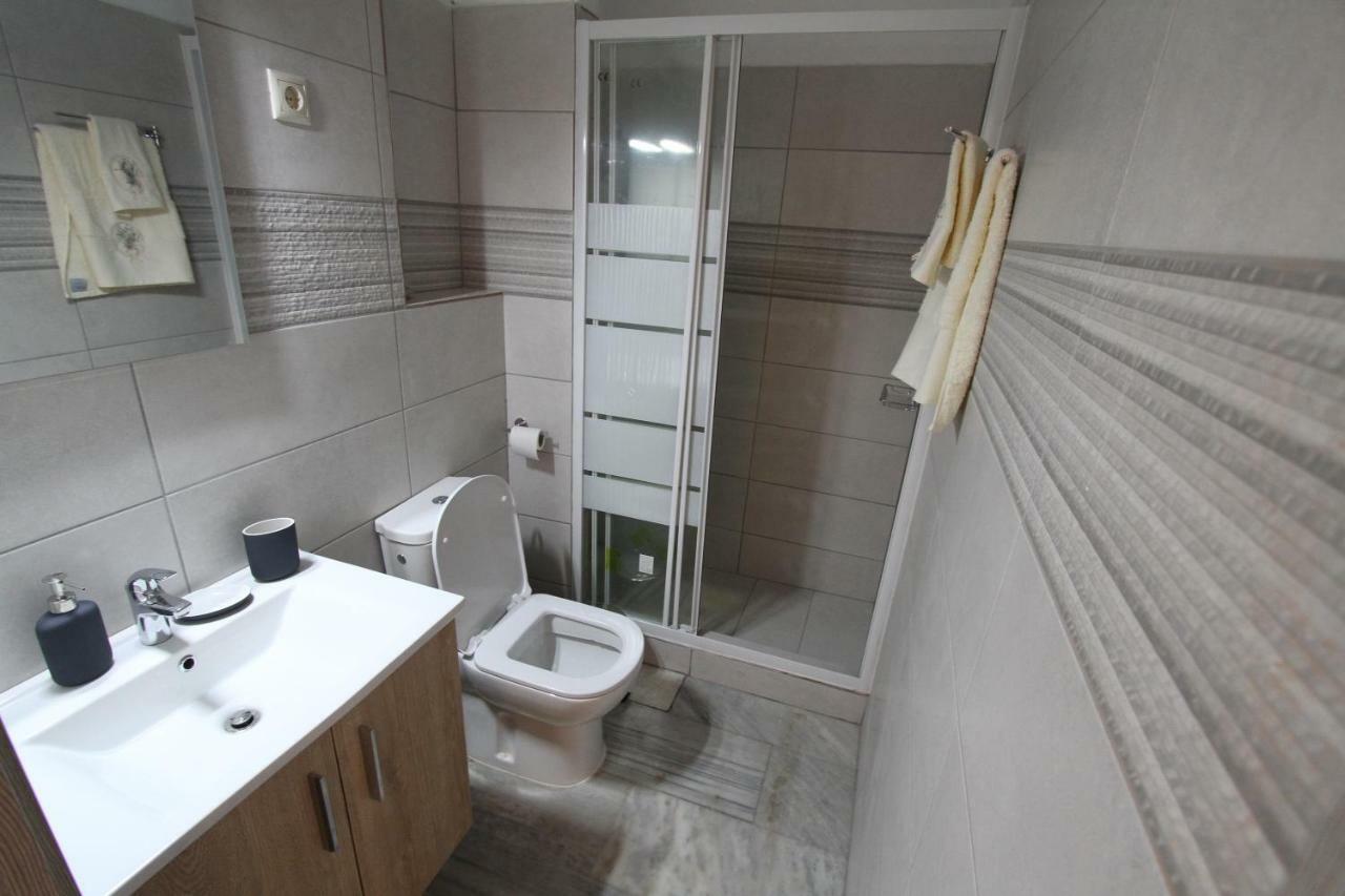 Katerina'S Villa Nea Palatia Exteriör bild